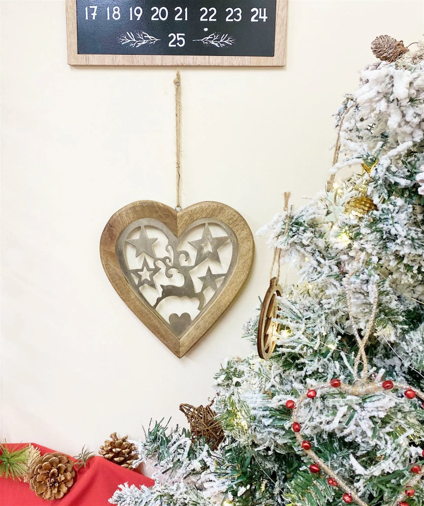 Large Wood Hanging Heart With Metal Reindeer & Stars - Shades 4 Seasons