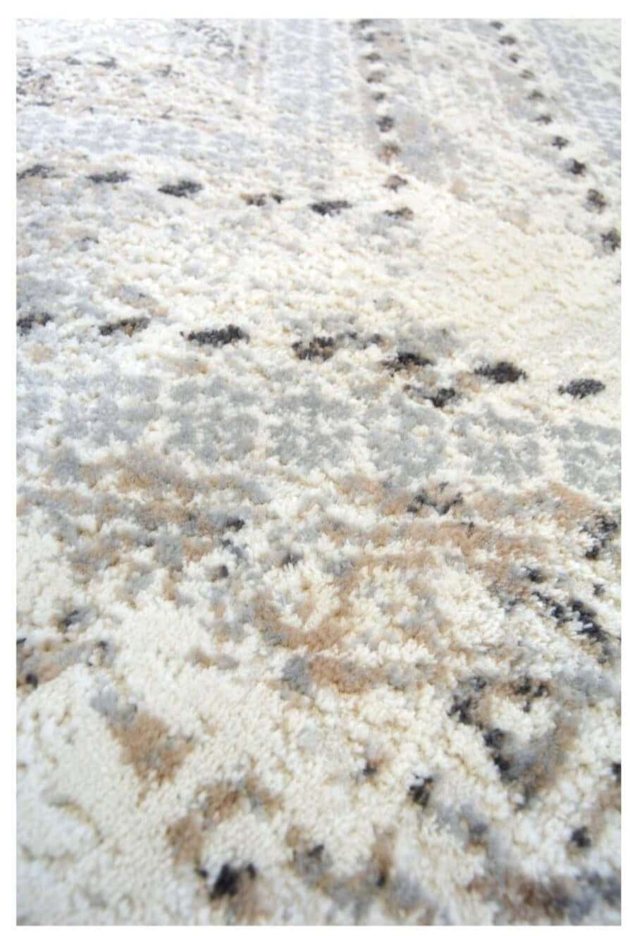 Soft Abstract Rug with Neutral Tones and Geometric Patterns for Modern Interiors