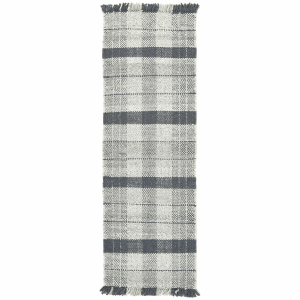 Checkered Rug in grey and white with a contemporary pattern, perfect for modern interior decor