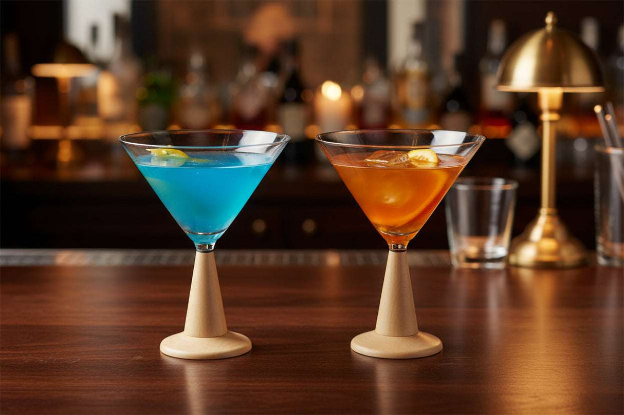 Astrid Set Of Two Cocktail Glasses With Gold Finish Stem Orsina