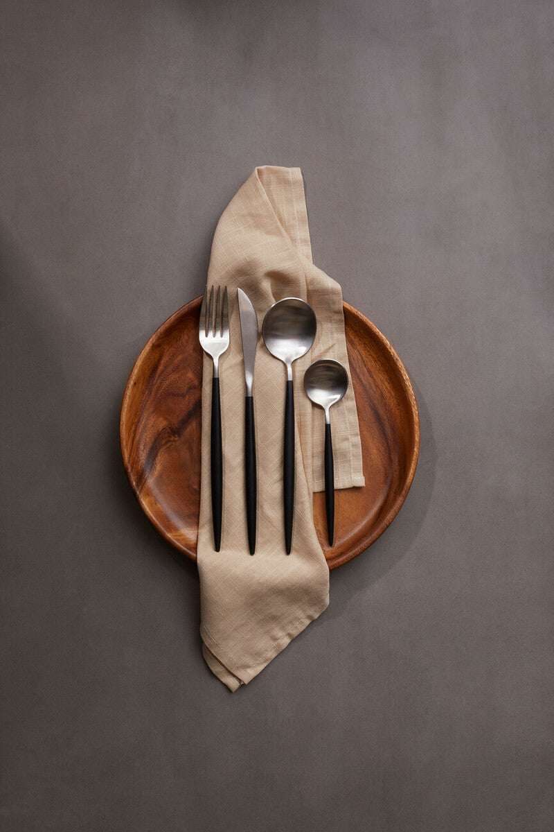 Avie 16 Piece Matte Silver And Black Cutlery Set Orsina