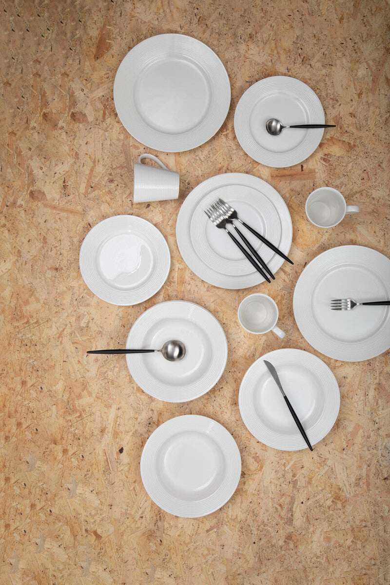 Avie 16 Piece Matte Silver And Black Cutlery Set Orsina