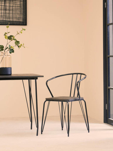 Modern Orsina Dining Table with Elegant Design and Black Metal Legs for Stylish Interiors
