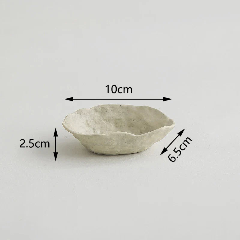 Nisu Home Doshim Tableware Small Bowl in White with Organic Shape and Textured Finish