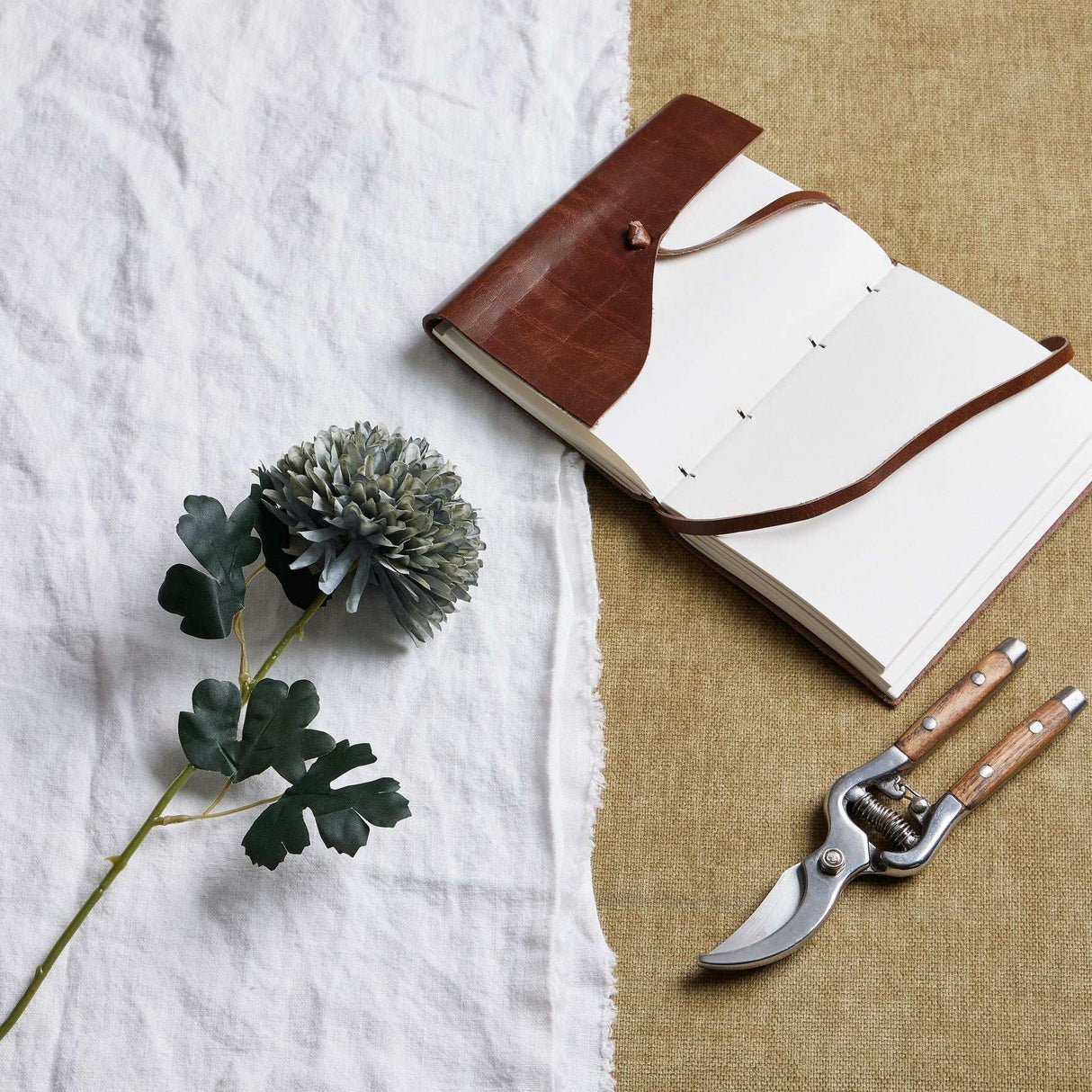 Shades 4 Seasons Green Blue Chrysanthemum Single Stem - Artificial PALE BLUE PLASTIC Shades 4 Seasons