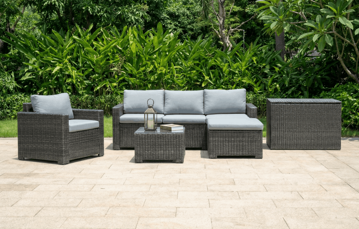 MINT Outdoor Garden Sofa Set in Rattan with Comfortable Cushions and Coffee Table for Outdoor Relaxation