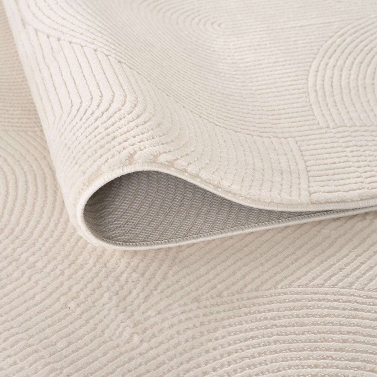 Neutral Geometric Rug with a Textured Pattern and Soft, Durable Construction