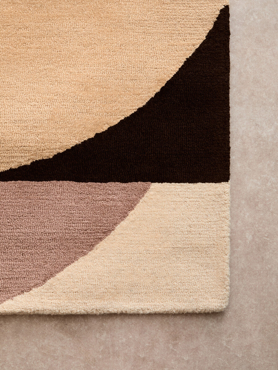 Orsina Geometric Rug with Earthy Tones and Abstract Pattern for Modern Home Decor