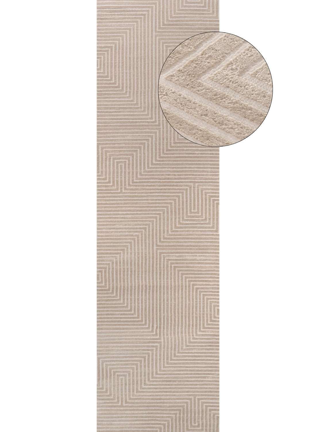 Soft cream Geometric Rug with a subtle zigzag pattern, ideal for modern home decor