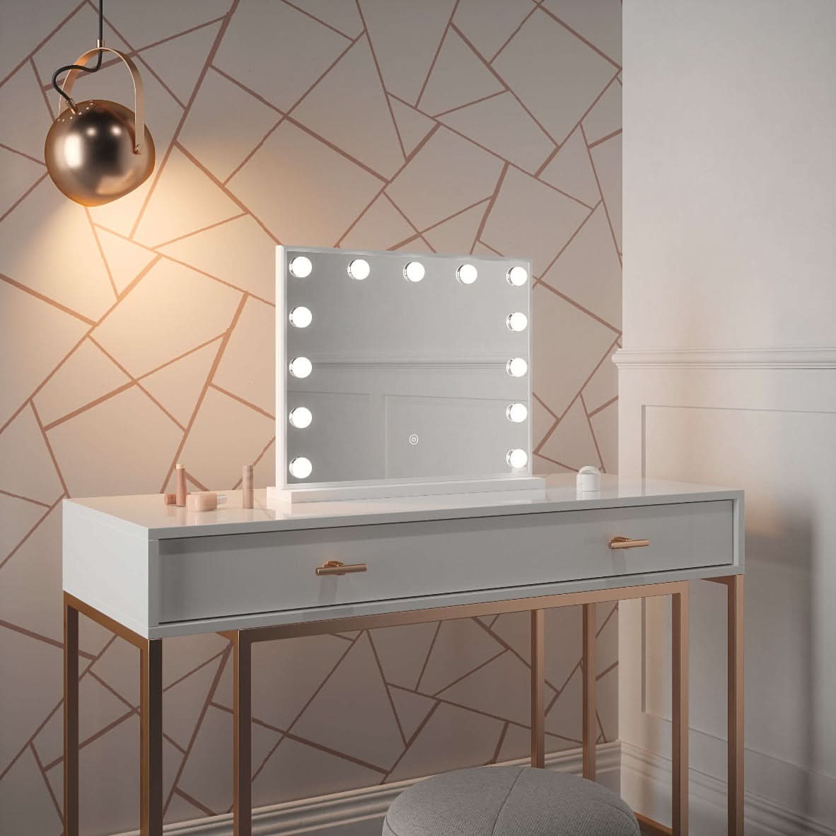 Stylish Hollywood Mirror with Bright LED Lights for Glamorous Makeup Application
