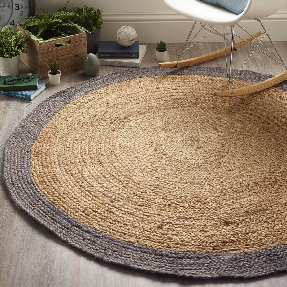 Round Jute Rug with a Natural and Grey Colour Combination for Stylish Home Decor