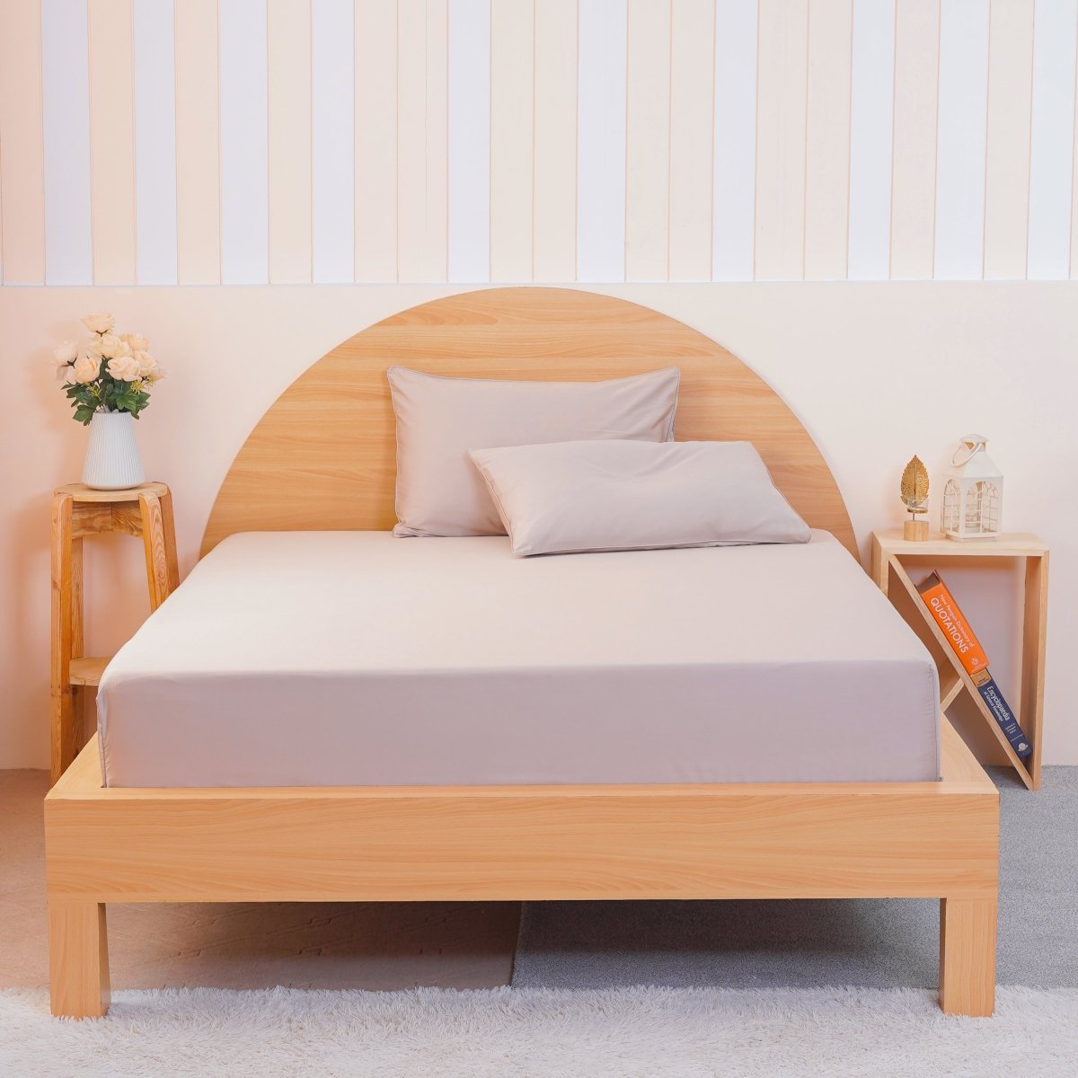 SHEET STORY Fitted Sheet in soft grey, perfectly fitted on a contemporary wooden bed frame