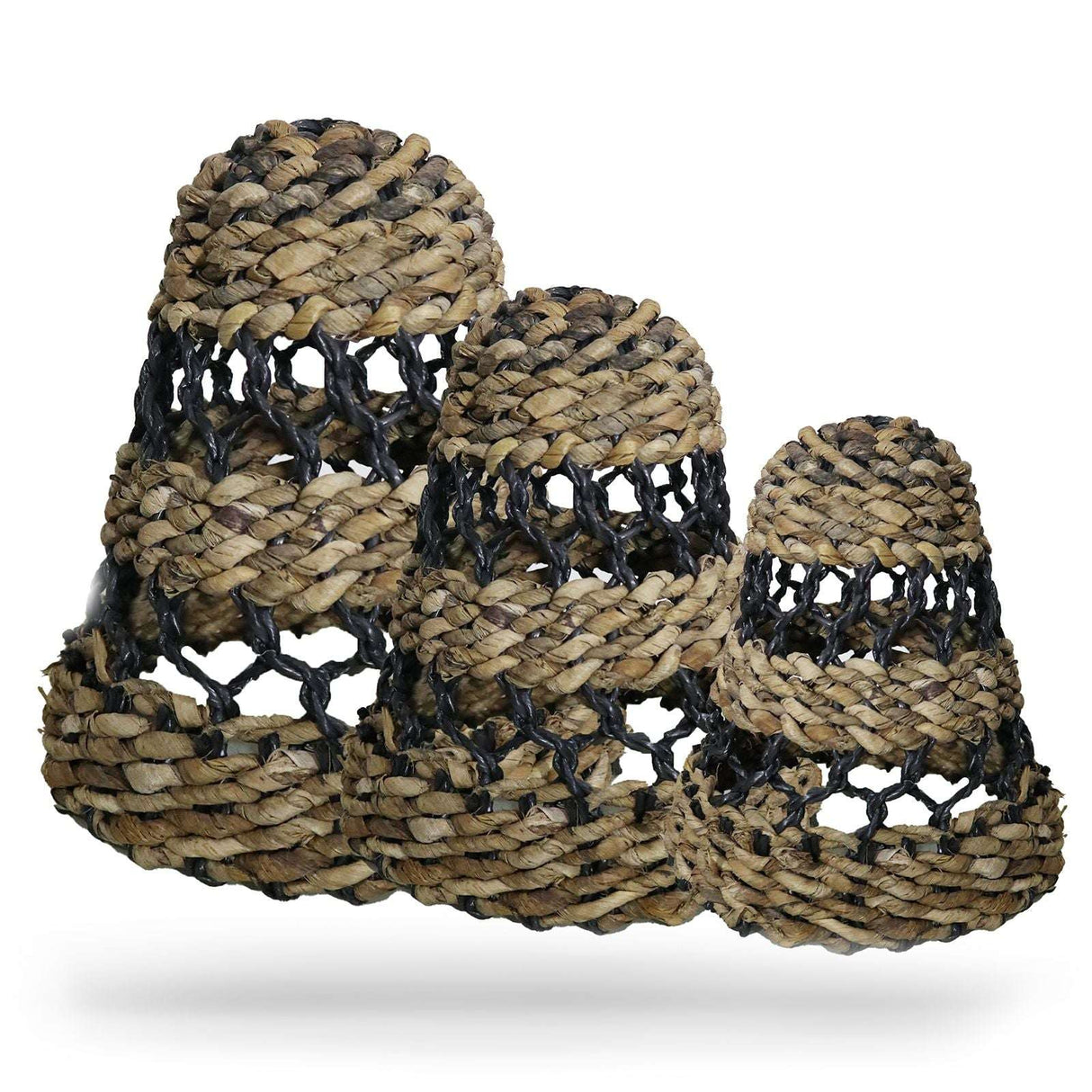 Natural Banana Leaf and Hitam Raffia Lamp Shades in various sizes for eco-friendly lighting