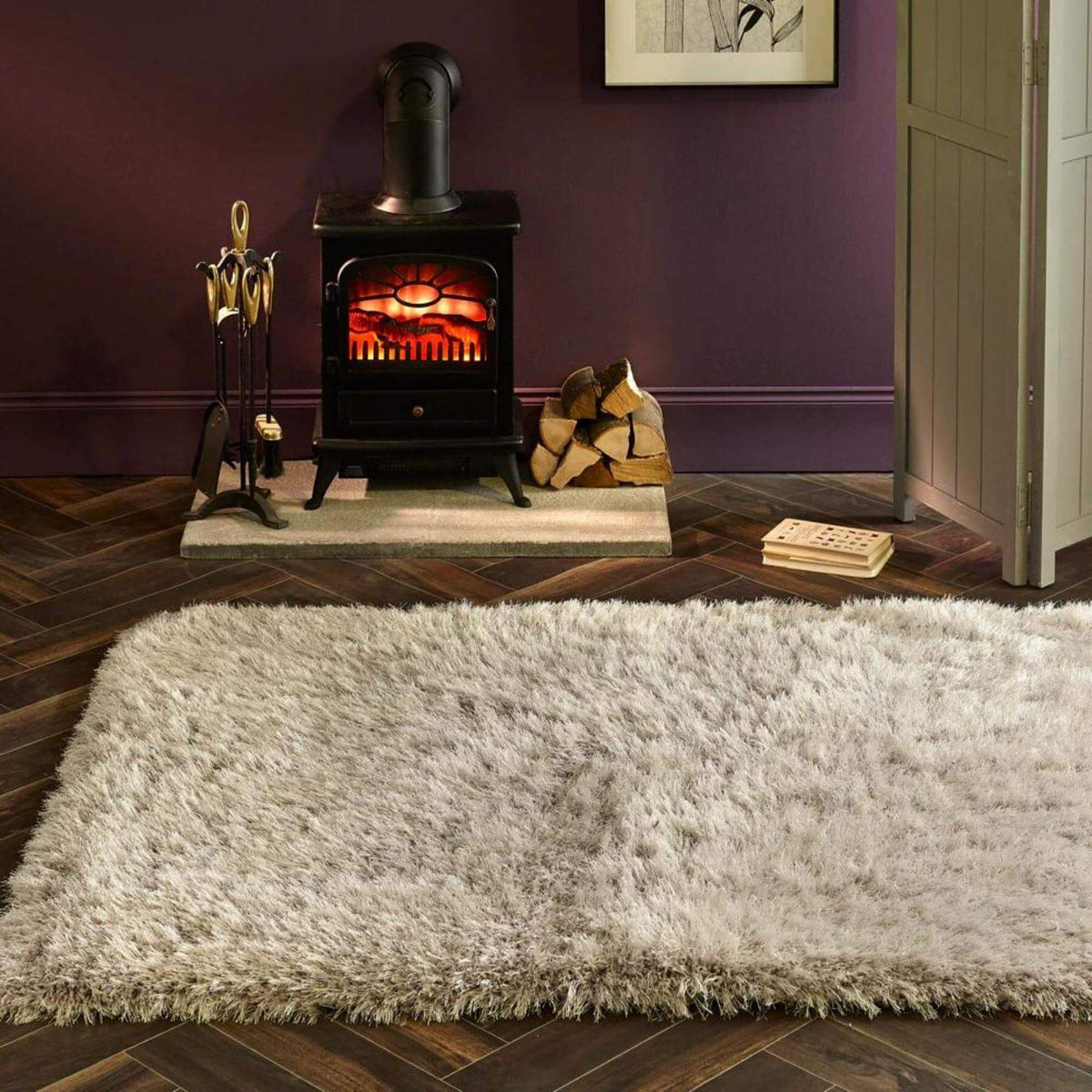 Luxurious Shaggy Rug in Soft Grey, perfect for adding warmth and comfort to any living space