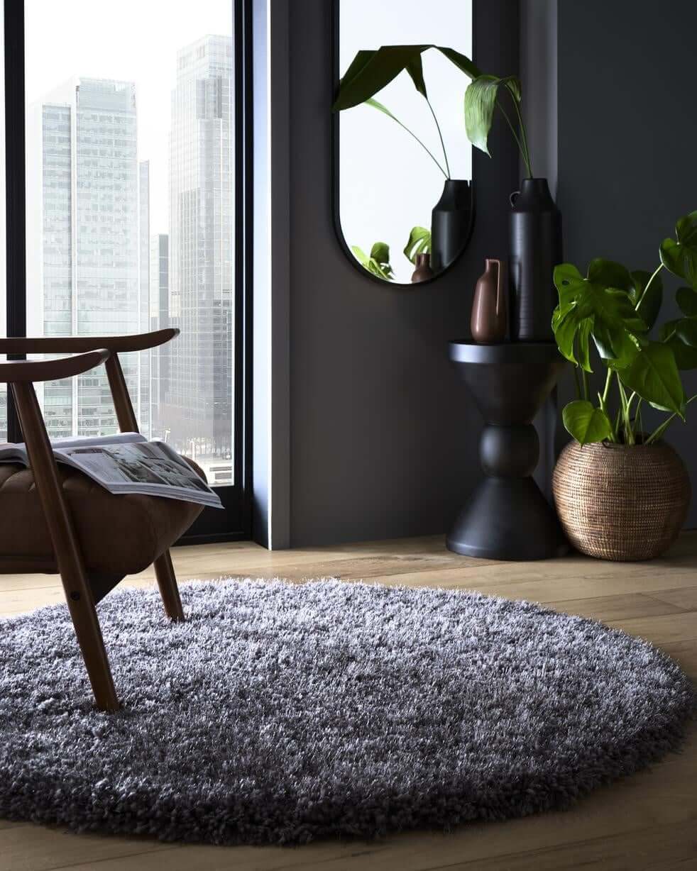 Stylish round grey shaggy rug perfect for modern living rooms and adding comfort to any space