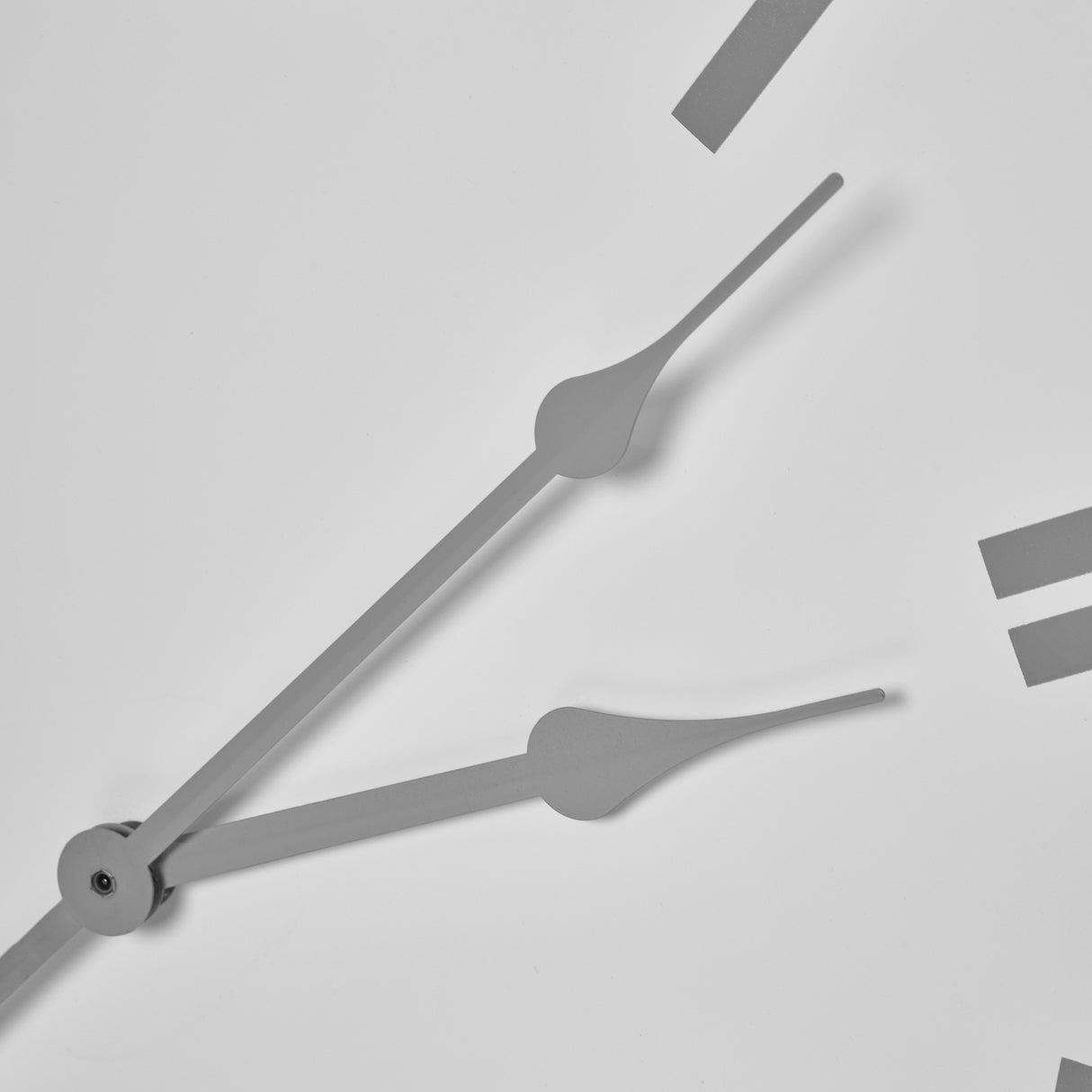 Shades 4 Seasons Classic Roman Numeral Wall Clock Shades 4 Seasons