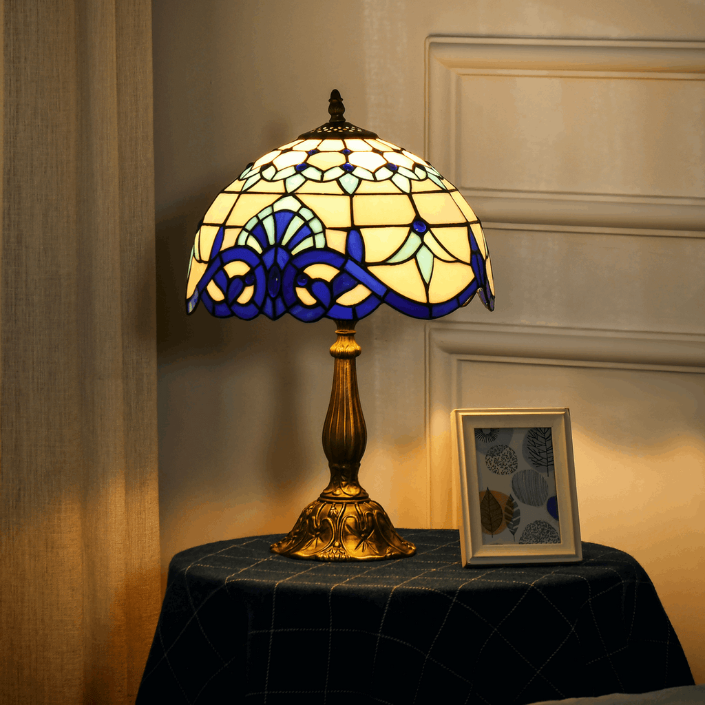 HOMCOM Stained Glass Table Lamp, for Bedroom Bedside, Bulb not Included HOMCOM