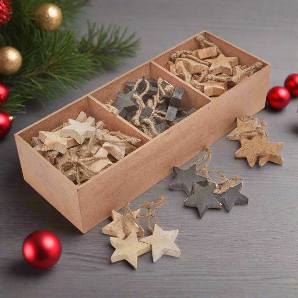 Pack Of 90 Wooden Star Hanging Decorations BROWN WOOD Shades 4 Seasons