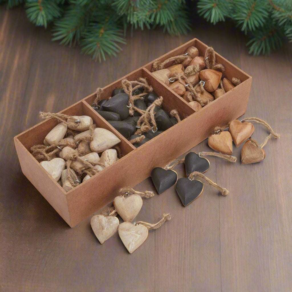 Pack Of 90 Wooden Heart Hanging Decorations BROWN WOOD Shades 4 Seasons
