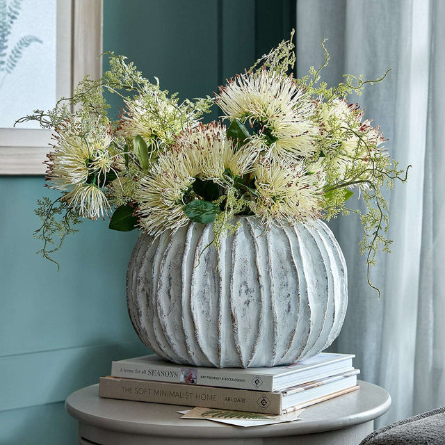 Lorenzo Rotund Fin Vase Shades 4 Seasons