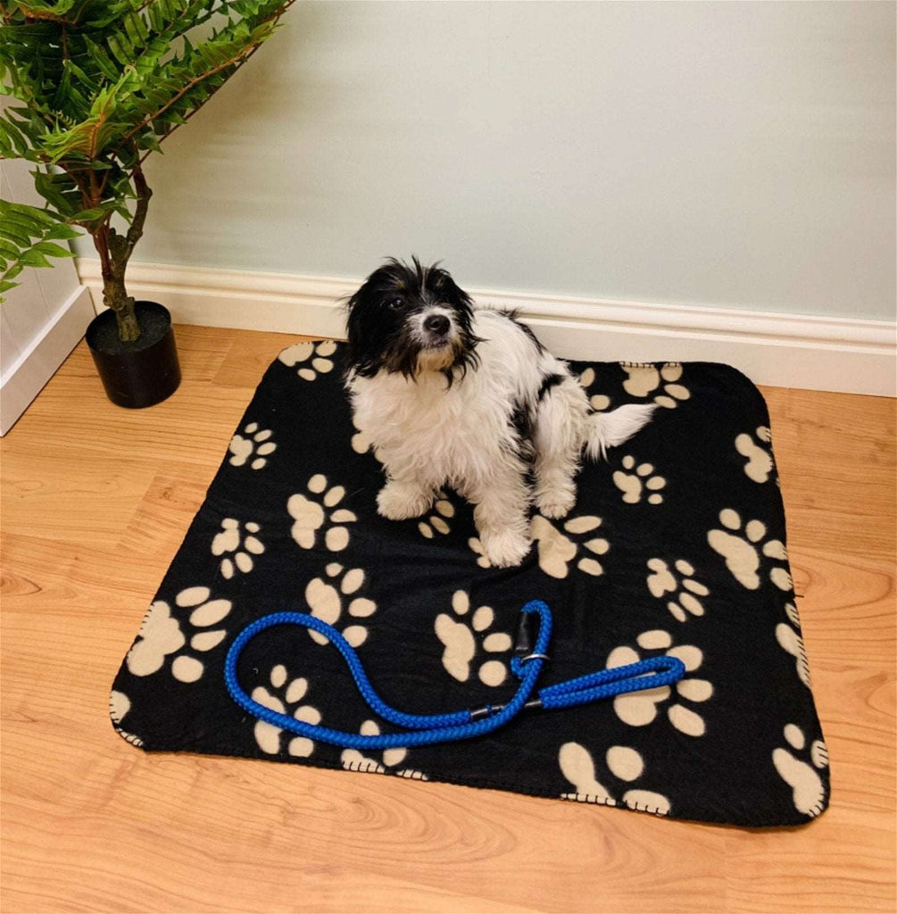 Black Paw Print Fleece Throw 80cm Geko Products