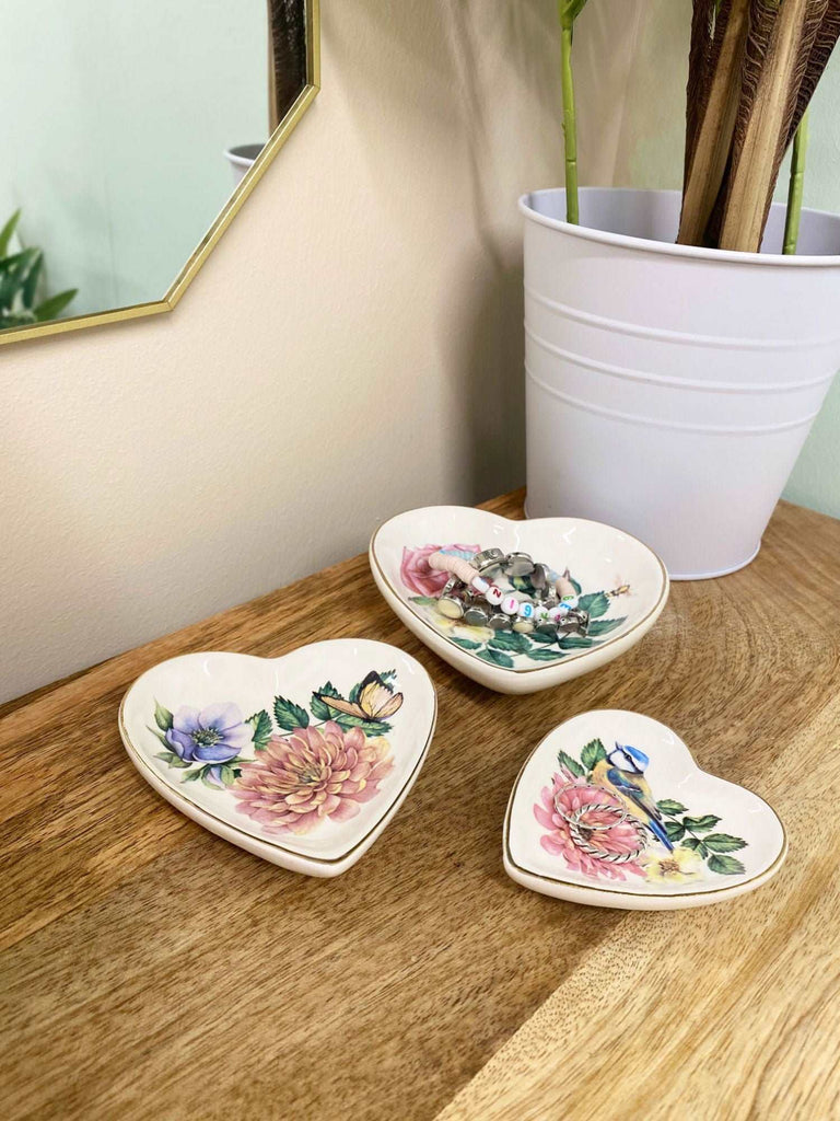 Set Of Three Heart Trinkets Dishes with Gold Edging Geko Products