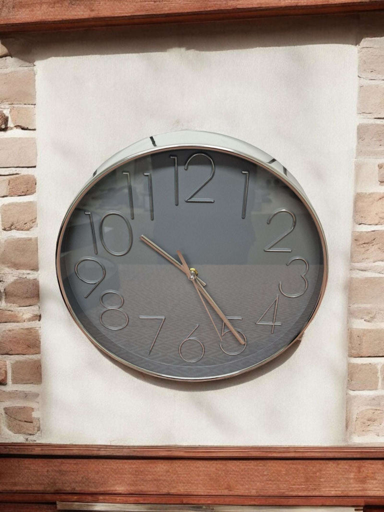 Silver Wall Clock 30cm Geko Products