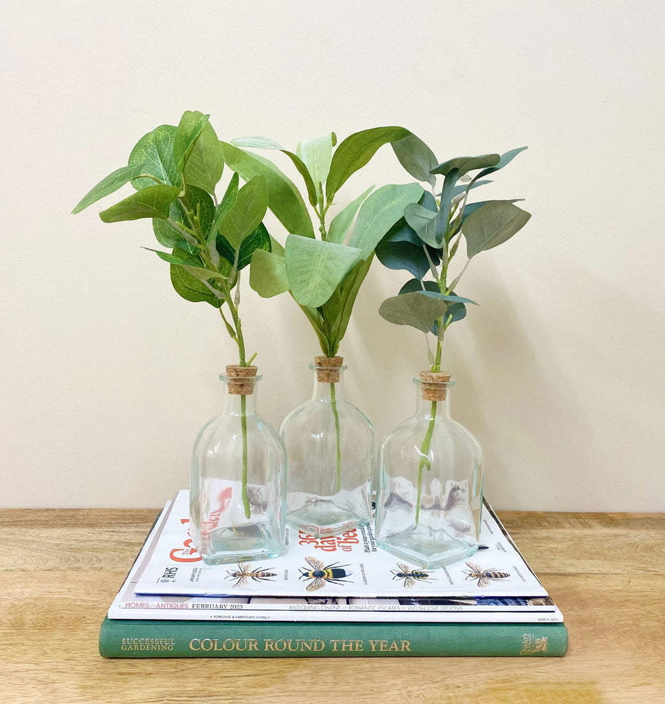 Set of Three Artificial Leaf In Vase Geko Products