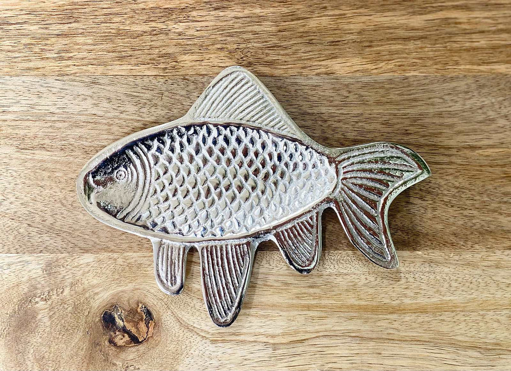 Silver Metal Fish Shape Tray 19cm Geko Products