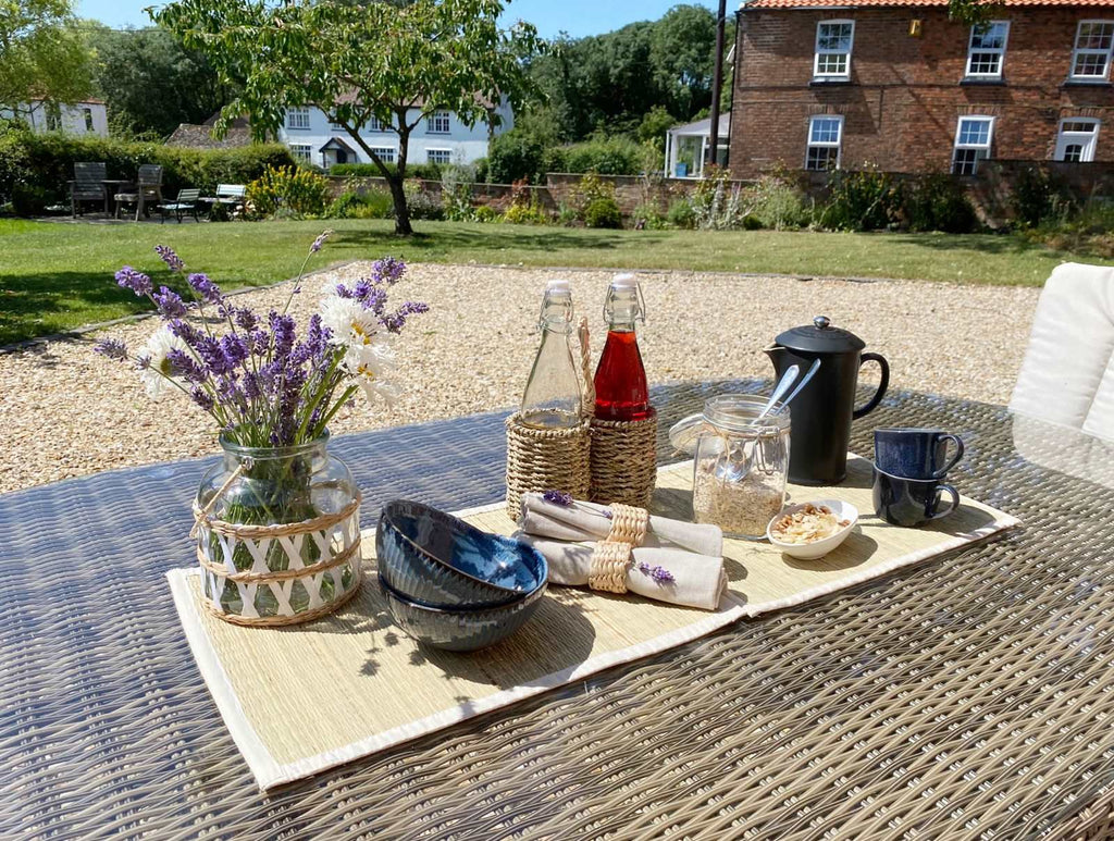 Set of Four Woven Grass Place Mats Geko Products