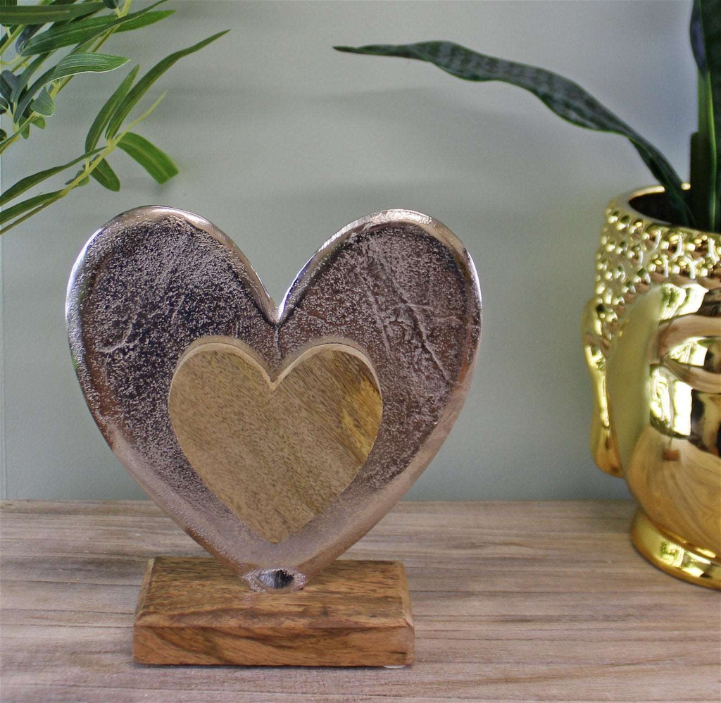 Large Metal and Wood Standing Heart Decoration Geko Products