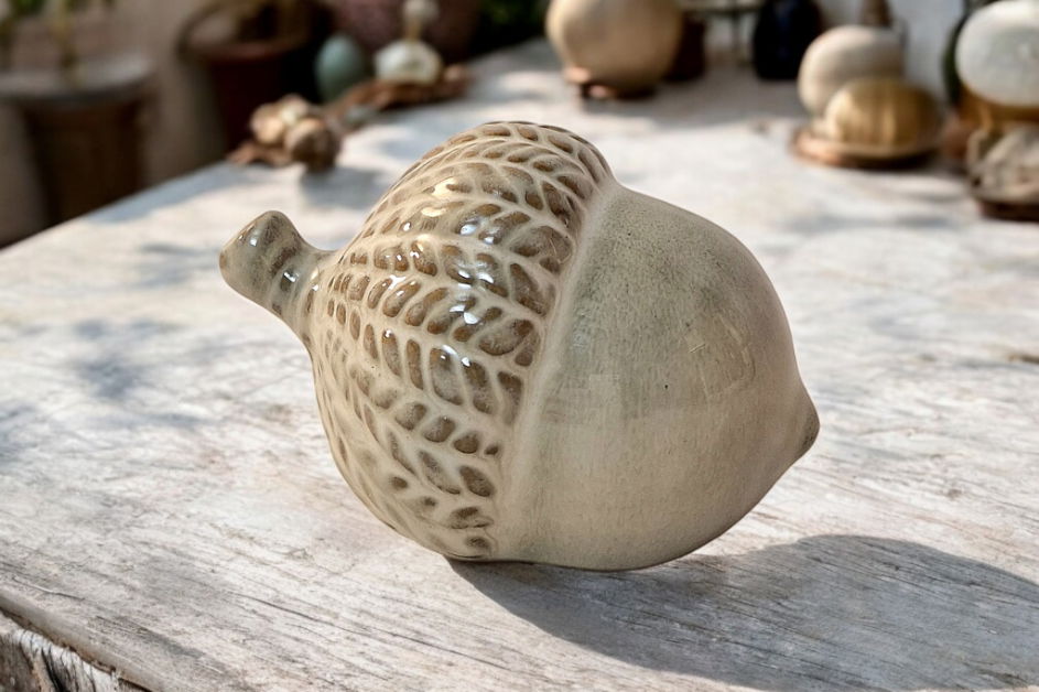 Ceramic Acorn Ornament 11.5cm Shades 4 Seasons