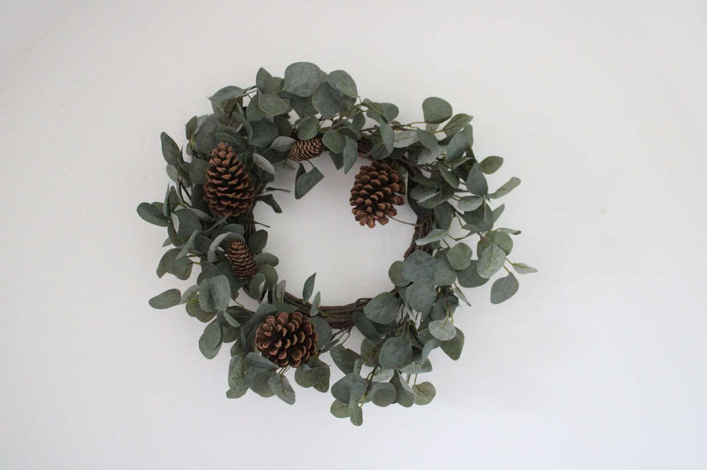 Eucalyptus & Pinecone Wreath Geko Products