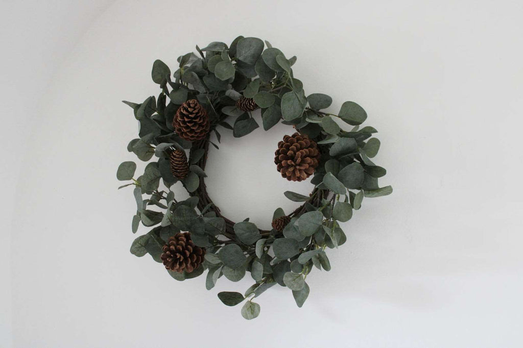 Eucalyptus & Pinecone Wreath Geko Products