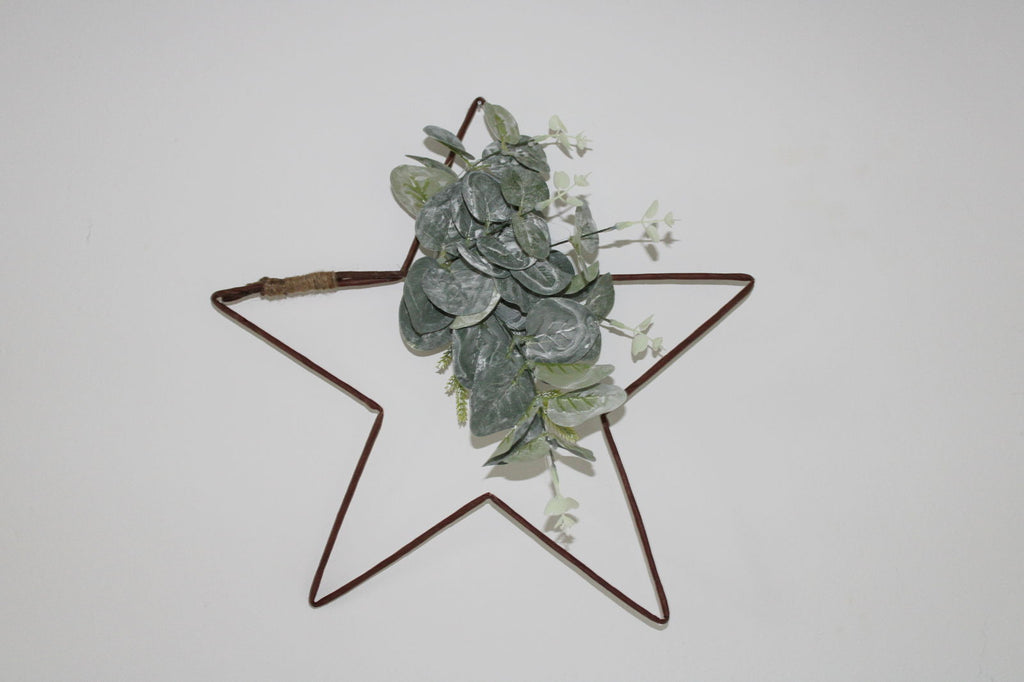 Hanging Wire Star with Eucalyptus Detail Geko Products