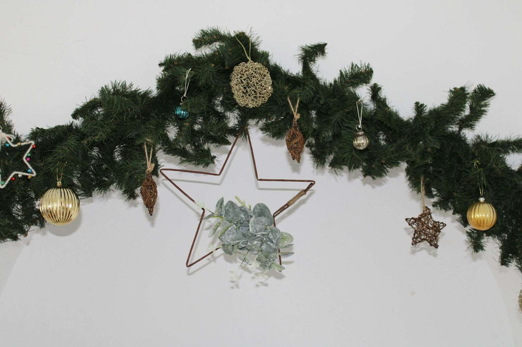 Hanging Wire Star with Eucalyptus Detail Geko Products