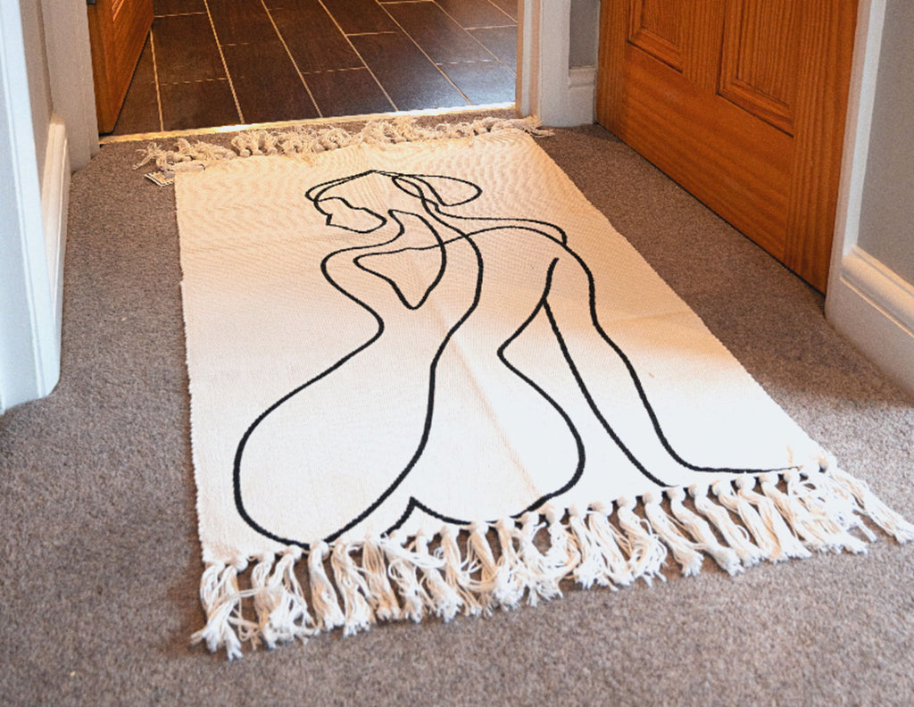 Set of 2 Silhouette Women Design White Rugs Geko Products