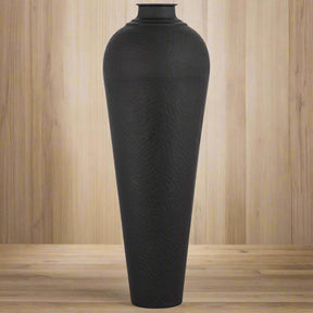 Matt Black Large Hammered Vase With Lid BLACK METAL Shades 4 Seasons