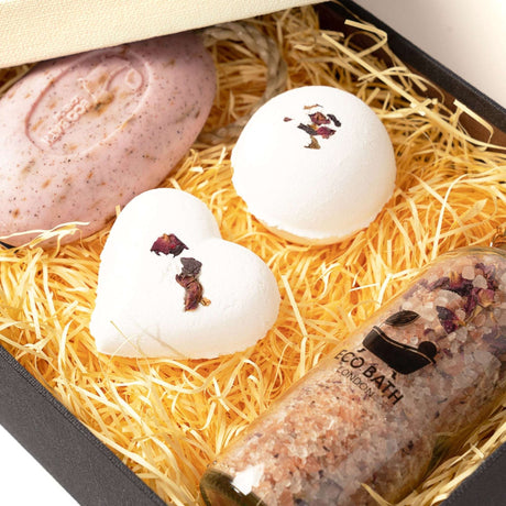 Eco Bath London Luxury Bath Set featuring heart-shaped bath bomb and pink soap with natural ingredients