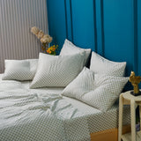 SHEET STORY Complete Bedding Set in Soft Checkered Pattern with Matching Cushions for Comfort