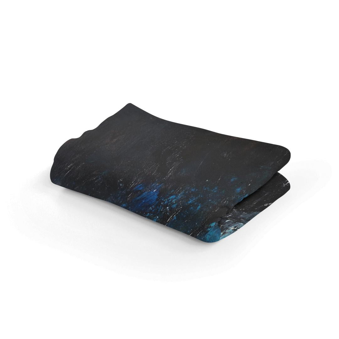 Cozy HOME ART HAVEN Blanket in dark tones with a stylish abstract design for modern decor