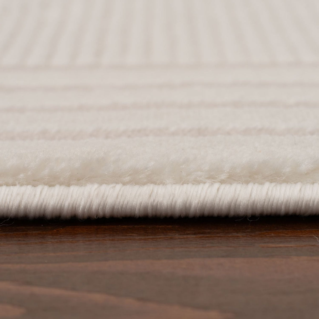 Soft Cream Bordered Rug with Subtle Stripes ideal for Enhancing Home Decor