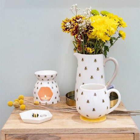 Ceramic Flower Jug with Bee Design - Decorative Vase N/A