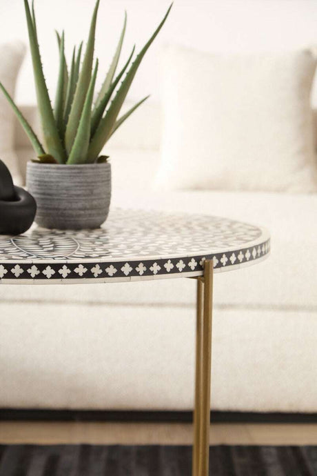 Orsina Stylish Coffee Table for Modern Living Spaces Orsina