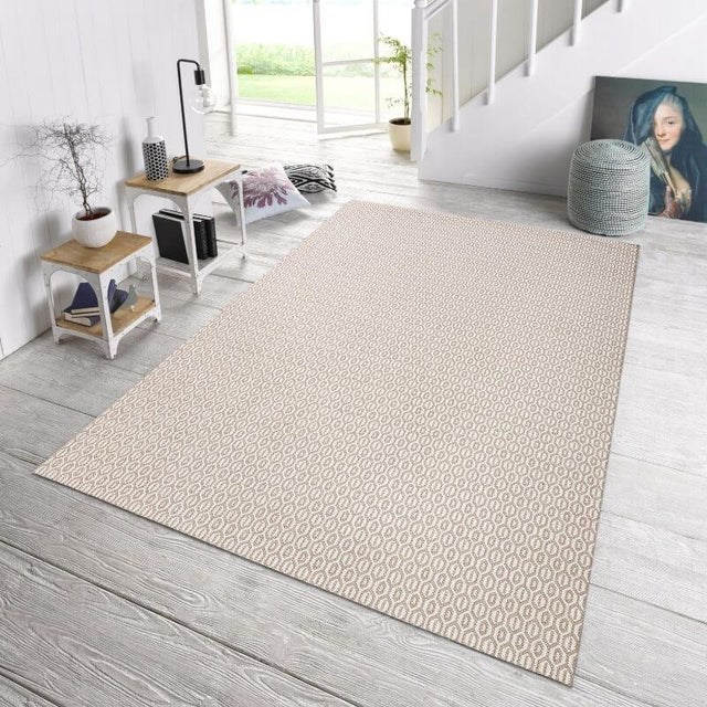 Stylish Coin Rug in Beige with a Unique Pattern, Perfect for Modern Home Interiors