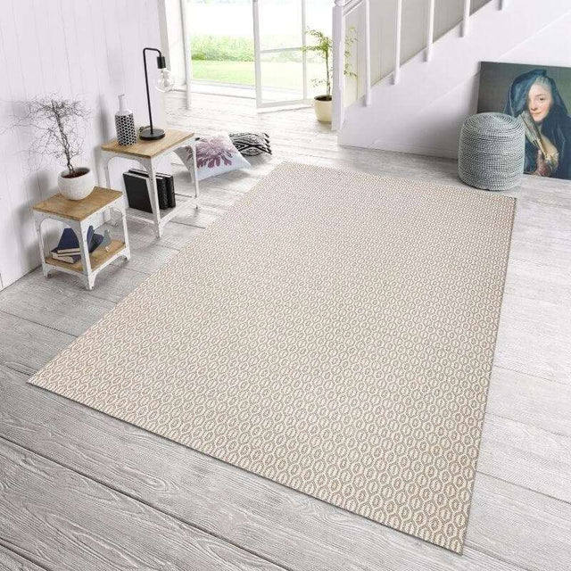 Stylish Coin Rug in Beige with a Unique Pattern, Perfect for Modern Home Interiors