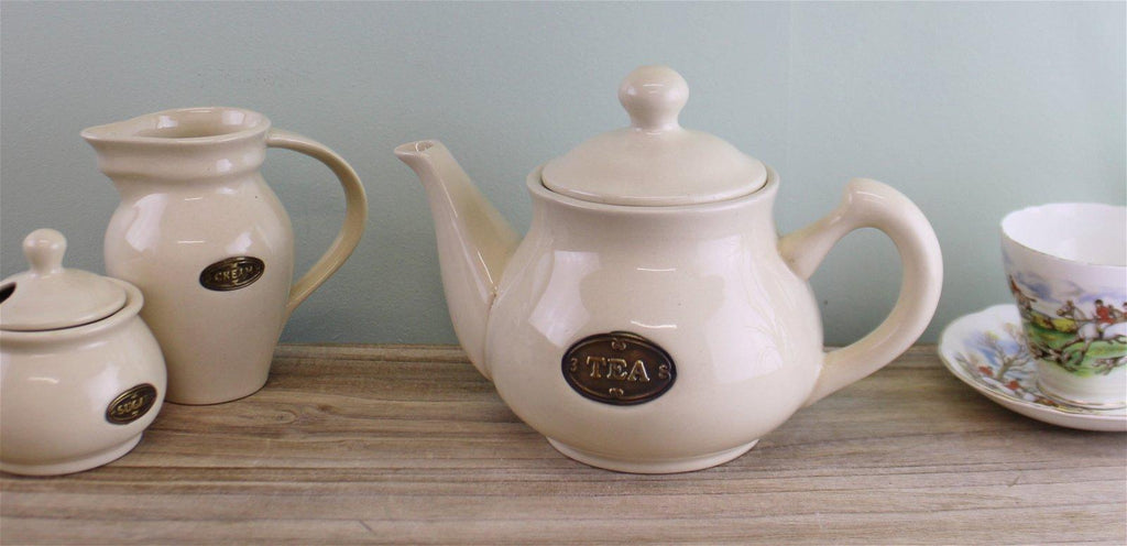 Country Cottage Cream Ceramic Teapot Geko Products