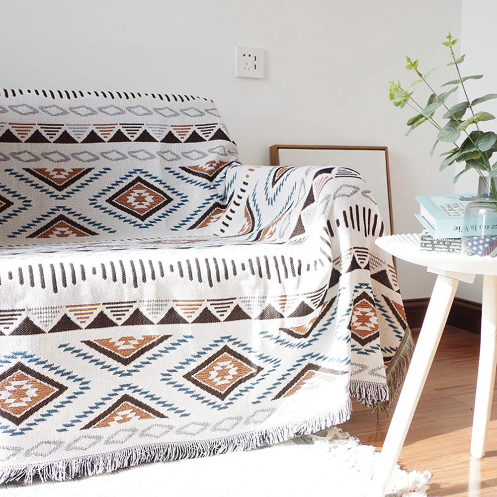 Nordic Style Knitted Throw Blanket - Quality Cotton Blend for Home Decor N/A