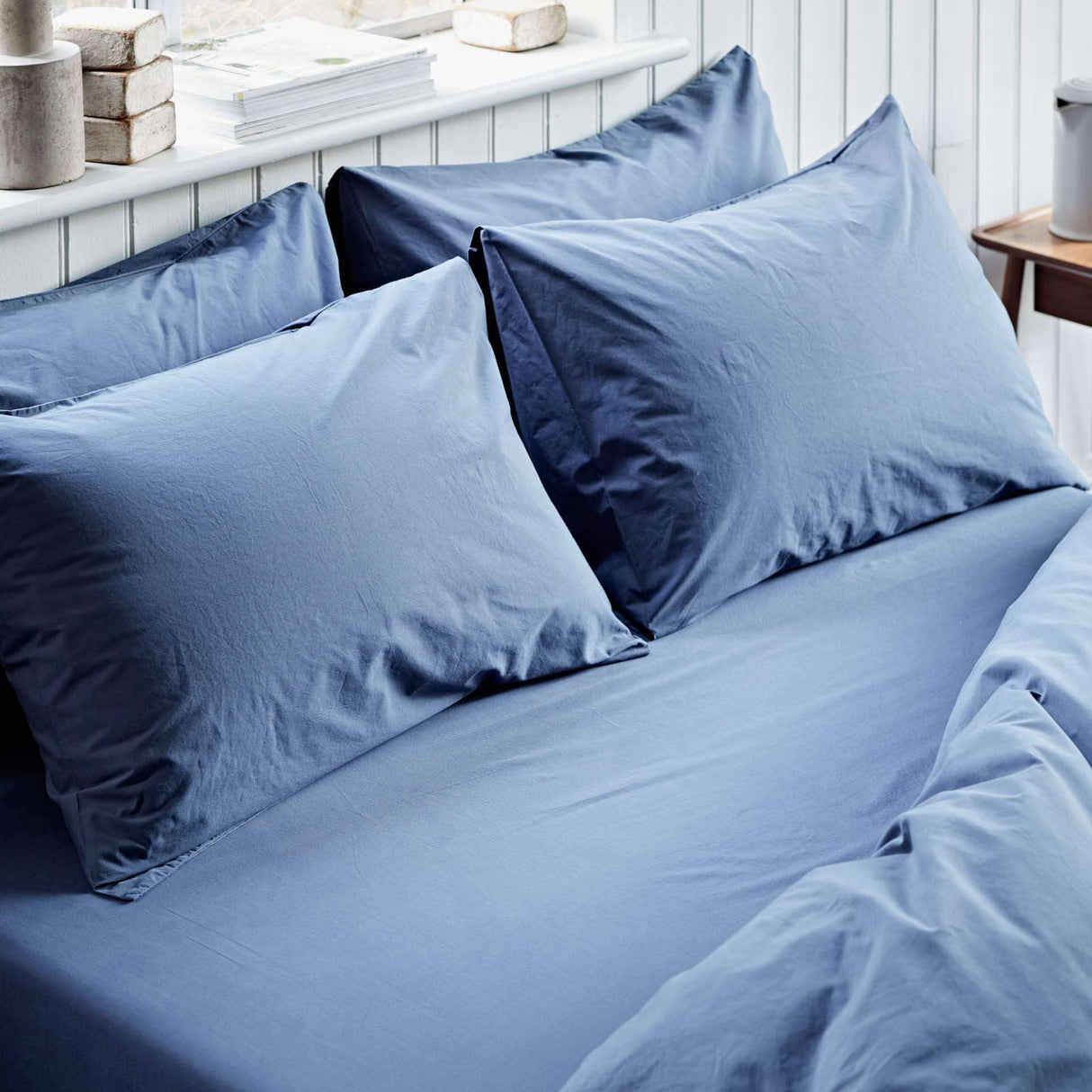 Cotton Collective Soft White Pillowcases Navy Cotton Collective