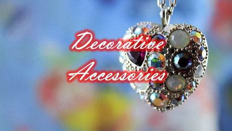 Decorative heart-shaped pendant adorned with jewels for Christmas Tree decorations